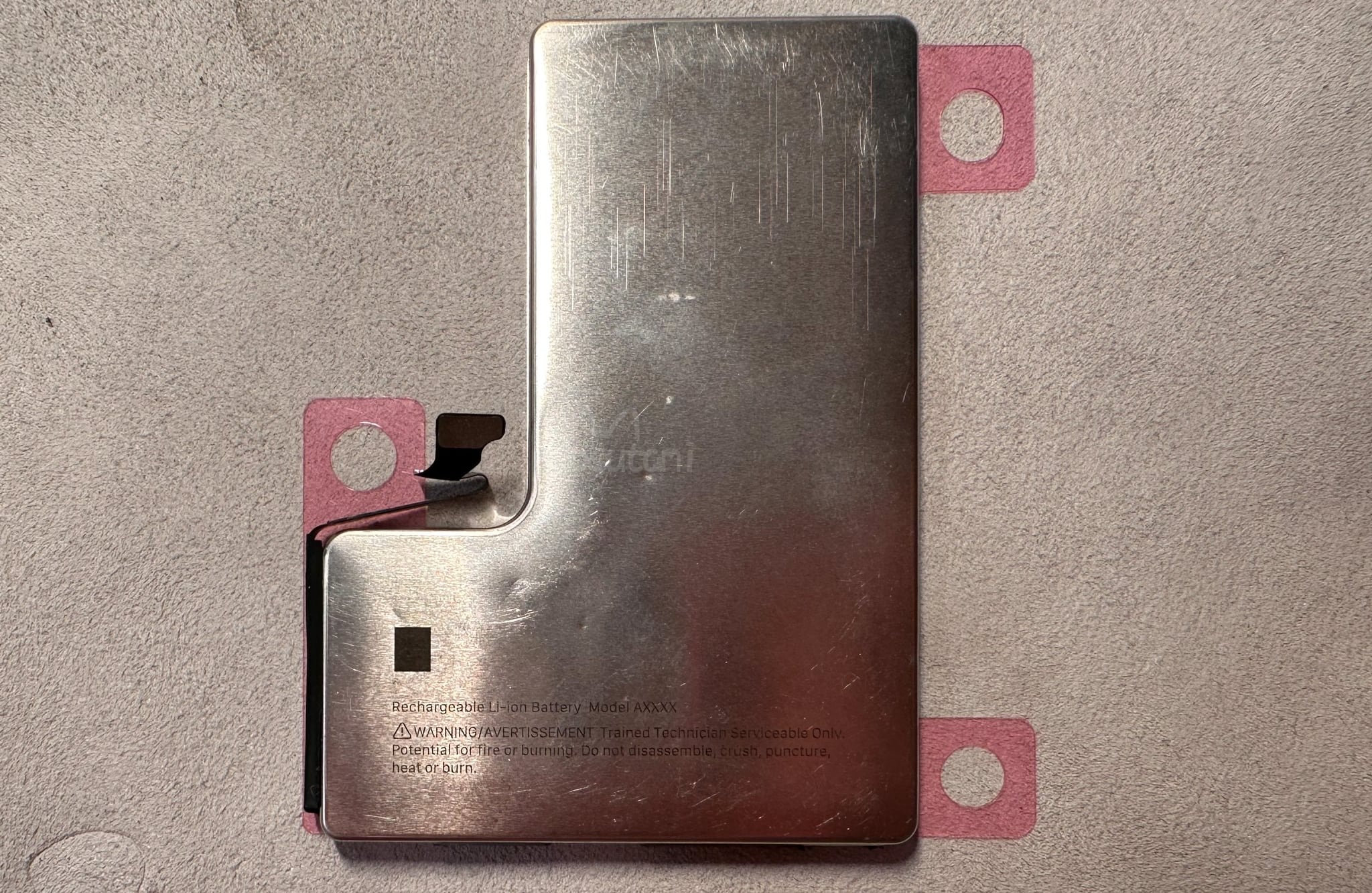 iphone 16 pro battery kosutami